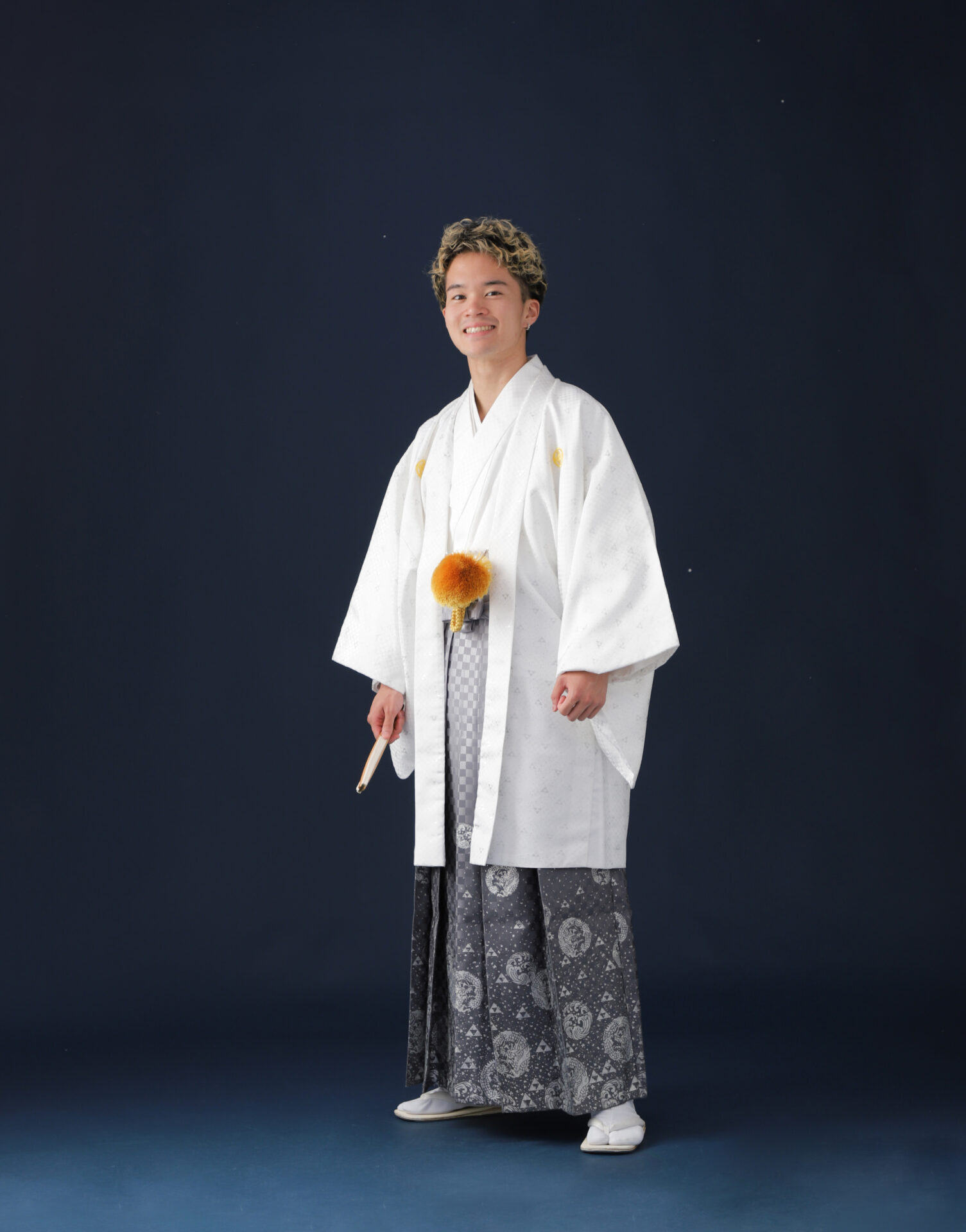 奈良市・生駒市・精華町の成人式_フォトスタジオワタナベ(渡辺写真館)_男性_袴_写真